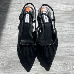 Steve Madden Black Pointed Toe Heels
